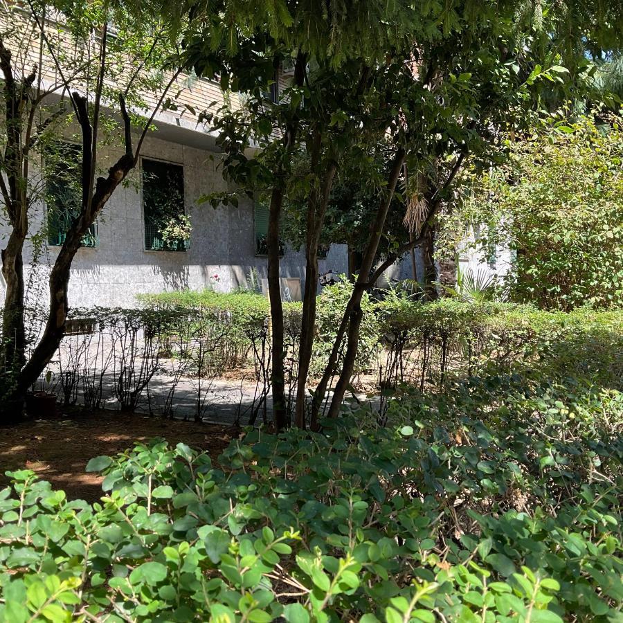 Studio 25 Apartment - Near Metro M3 Милано Екстериор снимка